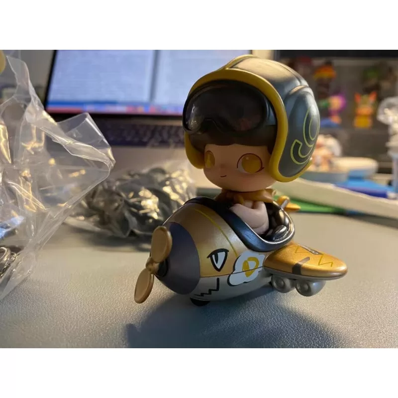 DIMOO Little Aviator Limited Figure DIMOO Little Aviator Limited Figure