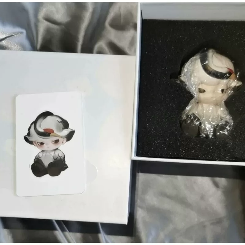 DIMOO Pyjamas Party Red-crowned Crane Limited Figure DIMOO Pyjamas Party Red-crowned Crane Limited Figure
