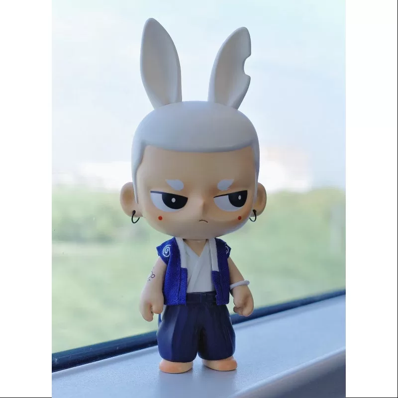 KUBO Moon Rabbit Boy Figurine Art Toy 2021 Limited KUBO Moon Rabbit Boy Figurine Art Toy 2021 Limited