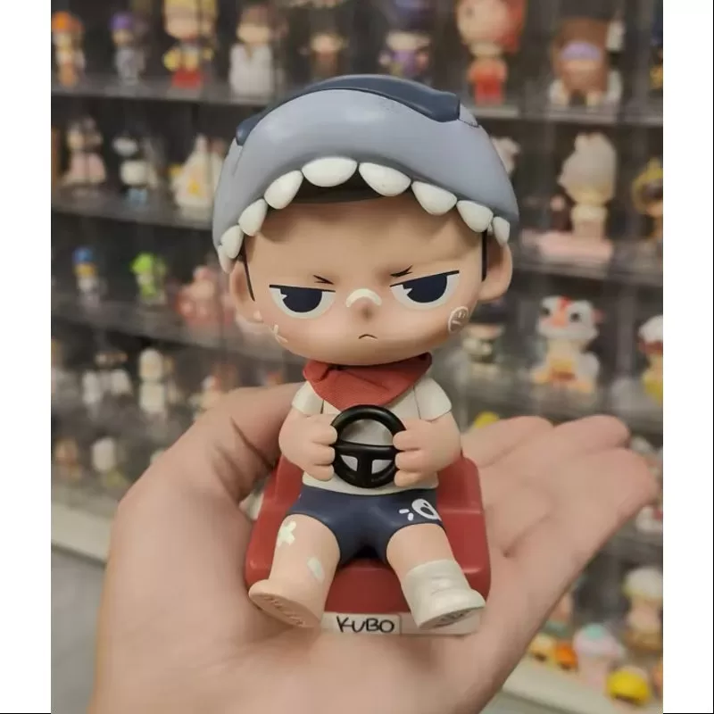 KUBO Shark Racer Figurine Art Toy 2022 Limited