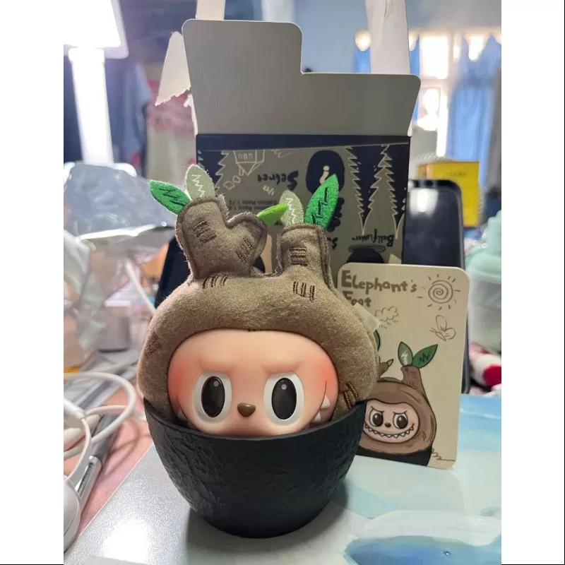 Labubu THE MONSTERS FULLIGA PLANTER Vinyl Face Series Elephant’s Foot