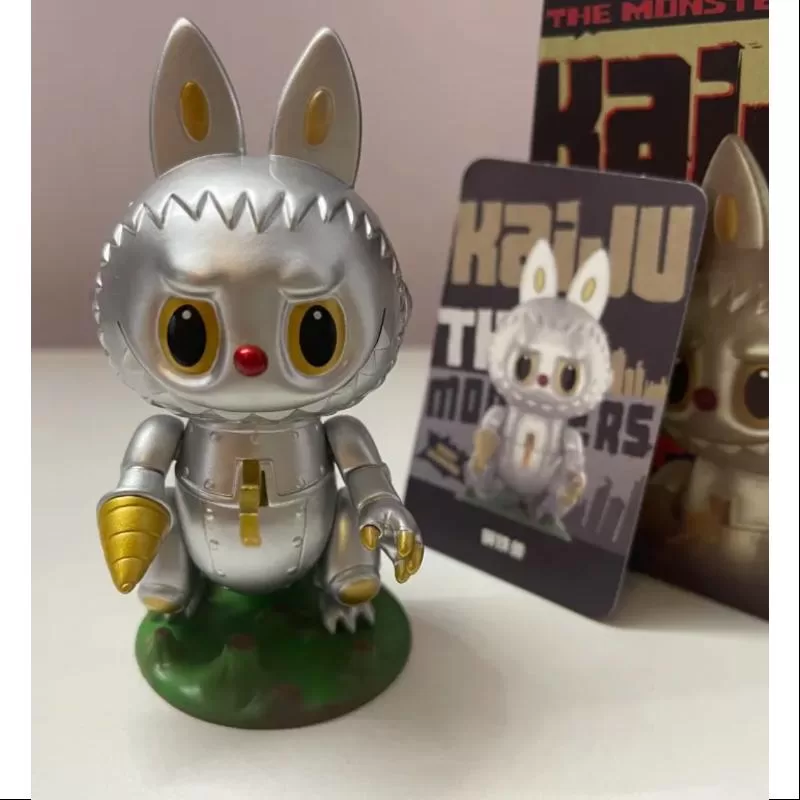 Labubu The Monsters Kaiju-serien ROBOT GOJIMOMO