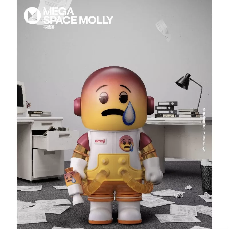MEGA SPACE MOLLY 100 % X emoji-serien EN PRÖVANDE SITUATION