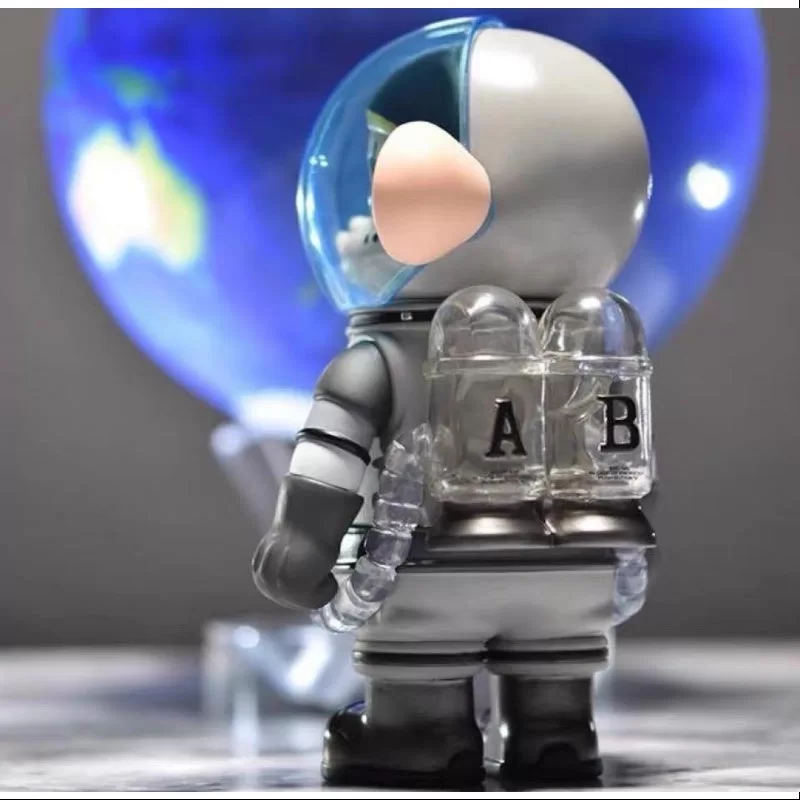 MEGA SPACE MOLLY 200% Space Suit 2017 Limited Edition MEGA SPACE MOLLY 200% Space Suit 2017 Limited Edition