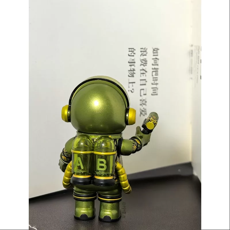 MEGA SPACE MOLLY x CLOT 100 % Explorer Of Parallel Time And Space 2024 LIMITED MEGA SPACE MOLLY x CLOT 100 % Explorer Of Parallel Time And Space 2024 LIMITED