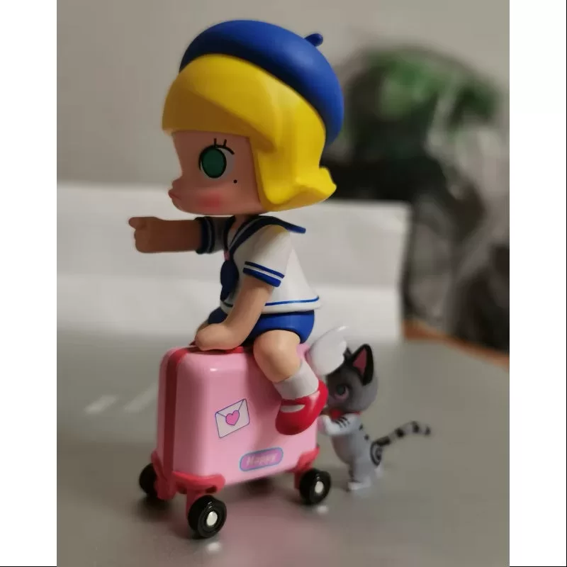 MOLLY En tråkig dag med Molly-serien som reser hemifrån MOLLY En tråkig dag med Molly-serien som reser hemifrån