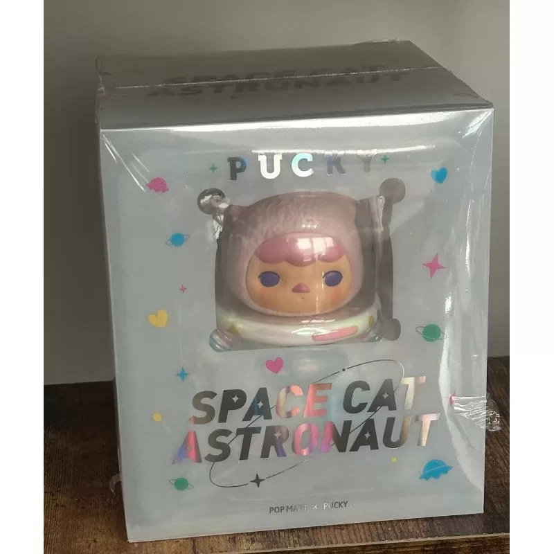 PUCKY Planet Explorer-Space Cat Astronaut Figure Begränsad upplaga