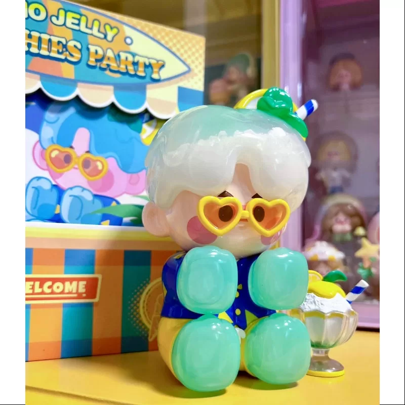 Pino Jelly Smoothies Party Figurine 2022 Limited Edition Pino Jelly Smoothies Party Figurine 2022 Limited Edition