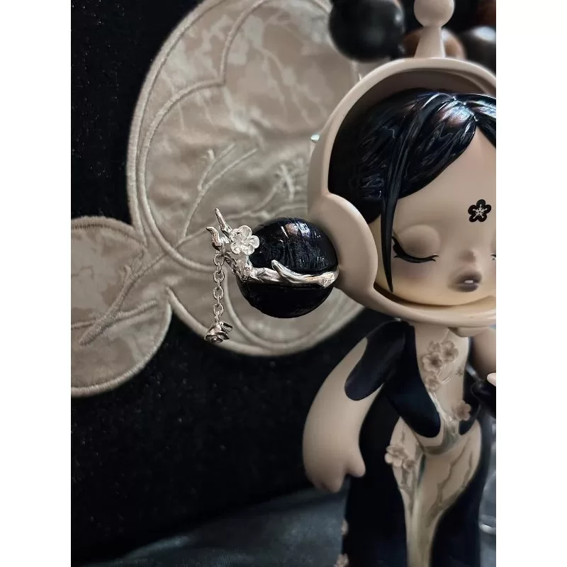Skullpanda Baby Plommon Secret Yingye Limited Figurine Skullpanda Baby Plommon Secret Yingye Limited Figurine