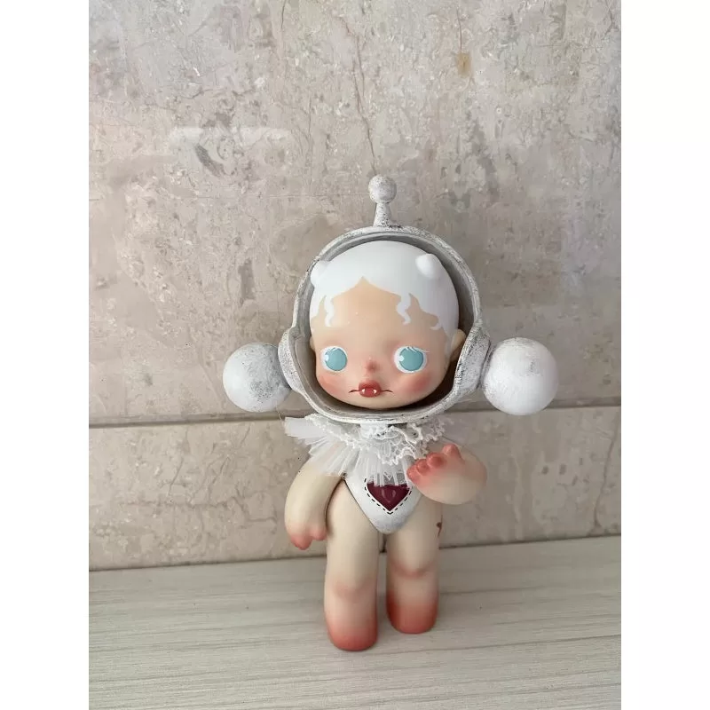 Skullpanda Baby White Vampire Limited Figurine Skullpanda Baby White Vampire Limited Figurine