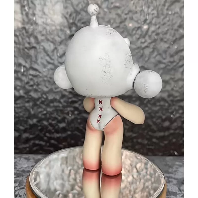Skullpanda Baby White Vampire Limited Figurine Skullpanda Baby White Vampire Limited Figurine