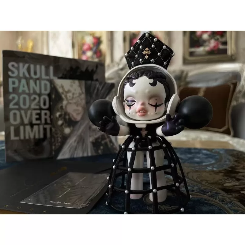 Skullpanda Black Pope Limited Figurine Skullpanda Black Pope Limited Figurine