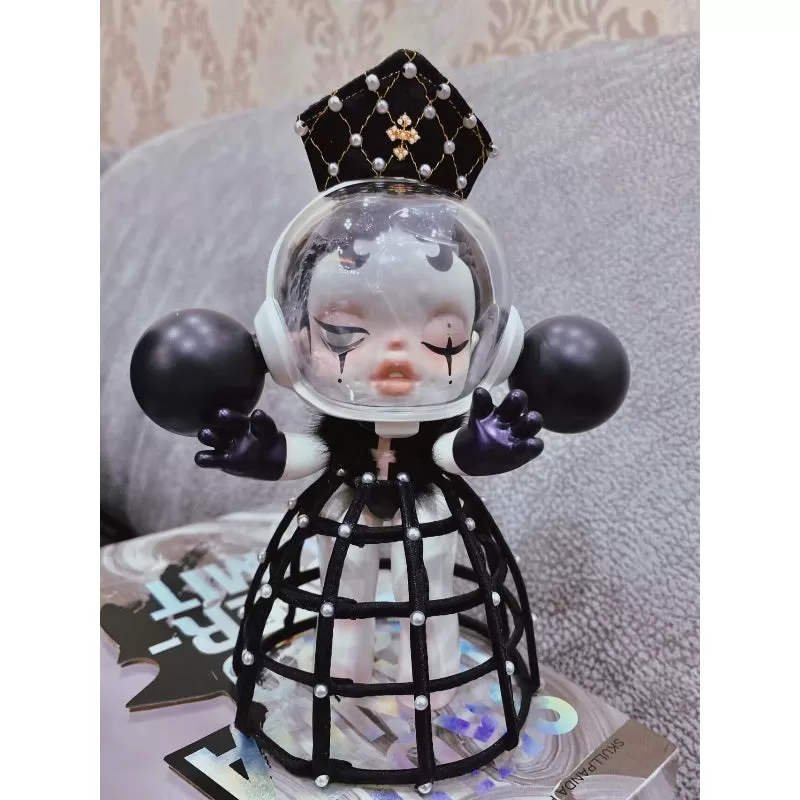 Skullpanda Black Pope Limited Figurine Skullpanda Black Pope Limited Figurine