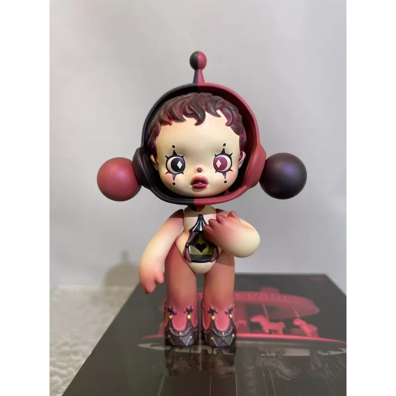 Skullpanda Lekplats I Paradox Fallande Silhouette Begränsad figur