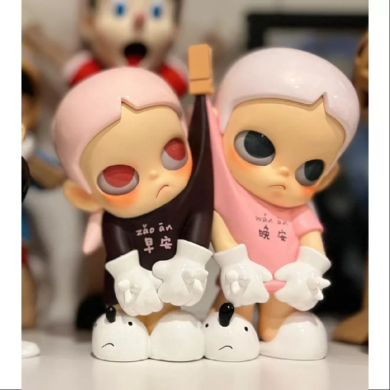 Zsiga Romantic Greetings Figurine Art Toy 2024 Limited Zsiga Romantic Greetings Figurine Art Toy 2024 Limited